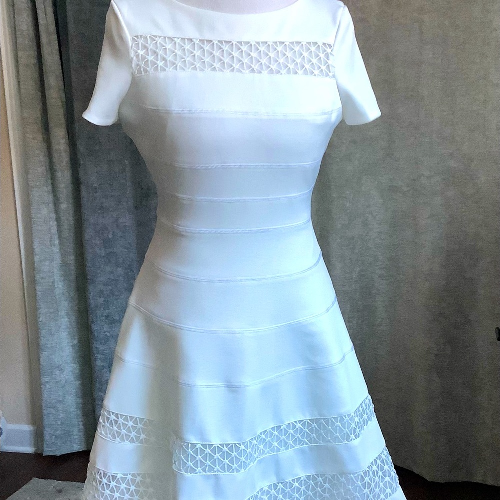 Beautiful A line WHBM dress 🌸🌸🌸